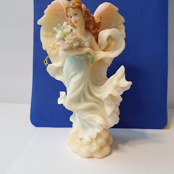 Seraphim Classics Angel Figurine & Base "Lily" 2001 Limited Edition Item# 84242 - Picture 11 of 14